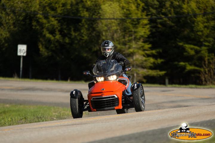 essai; spyder; f3s; f3 s; 2015; Can-Am; contact