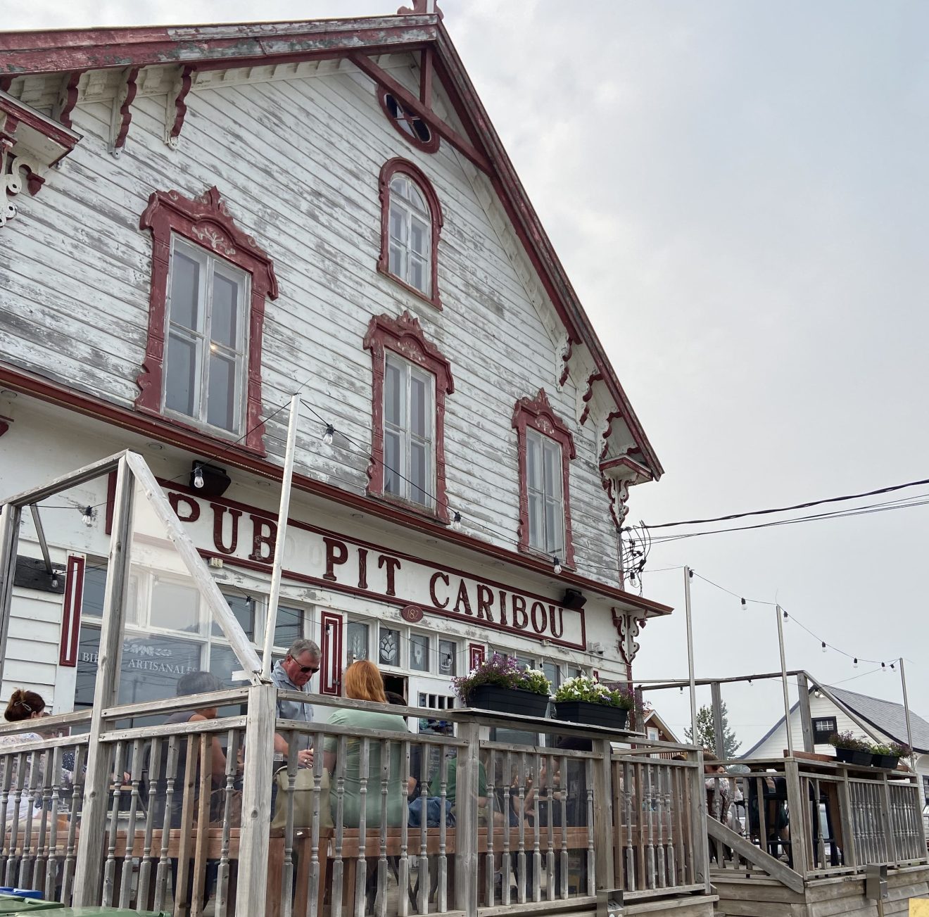 Pub Pit Caribou, Gaspésie