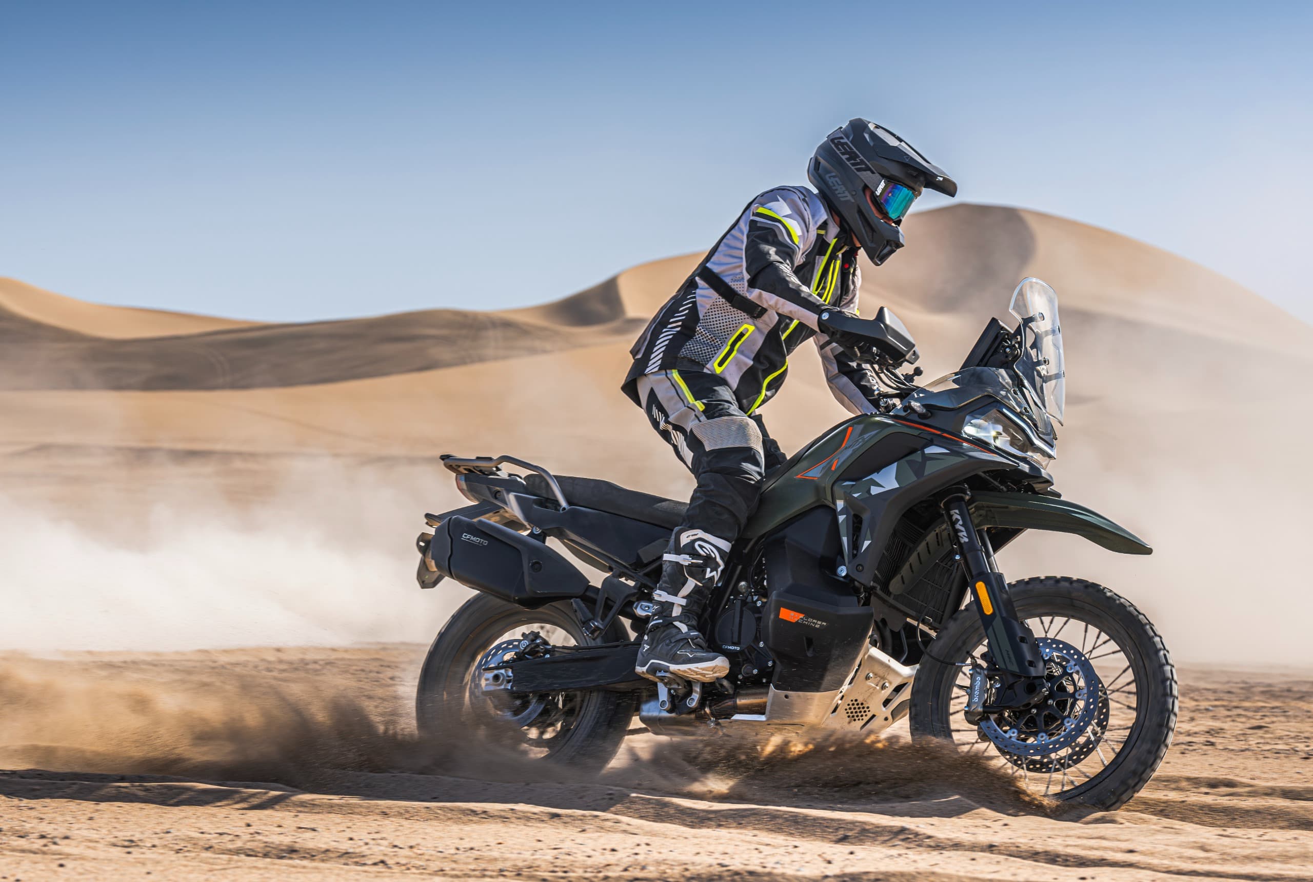 CFMOTO 1000MT-X 2025 route de montagne